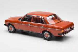 Mercedes 200 W123 English Rot Händler Edition Norev 1:18 B66040653 Druckguss — Bild 7 von 8