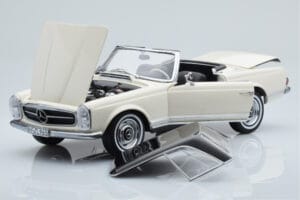 Mercedes 230 SL W113 Pagoda Weiß Limitierte Auflage Norev 1:18 183768 Druckguss — Bild 2 von 9