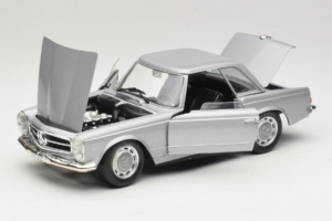 Mercedes 280 SL W113 Berlina Silber Techno Giodi 1:18 F14051030 Druckguss — Bild 2 von 8