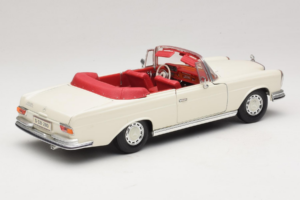 Mercedes 280 SE W108 Weiß Maisto 1:18 52111 Druckguss — Bild 3 von 8