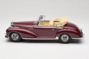 Mercedes 300 SC W188 Cabriolet Dunkelrot KK-Scale 1:18 KKDC180942 Druckguss — Bild 3 von 6