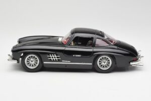 Mercedes 300 SL W198 Schwarz Bburago 1:18 35791 Druckguss — Bild 4 von 8
