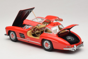 Mercedes 300 SL Gullwing Rot Minichamps 1:18 180039001 Druckguss — Bild 5 von 8