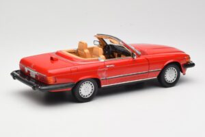 Mercedes 300 SL R107 Rot Norev 1:18 B66040623 Druckguss — Bild 3 von 8