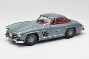 Mercedes 300 SL W198 Graphite Grau Minichamps 1:18 180039005 Druckguss