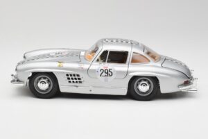 Mercedes 300 SL W198 #295 1954 Bburago 1:18 32813 Druckguss — Bild 4 von 8