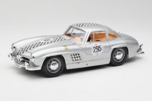 Mercedes 300 SL W198 #295 1954 Bburago 1:18 32813 Druckguss