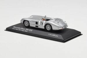 Mercedes 300 SLR #19 P. Levegh / J. Fitch 24 Hours of Le Mans 1955 Minichamps 1:43 432553000 Druckguss — Bild 3 von 4