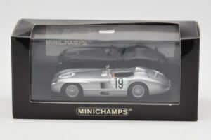 Mercedes 300 SLR #19 P. Levegh / J. Fitch 24 Hours of Le Mans 1955 Minichamps 1:43 432553000 Druckguss — Bild 4 von 4