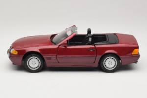 Mercedes 500 SL R129 Dunkelrot Revell 1:18 8801 Druckguss — Bild 4 von 8