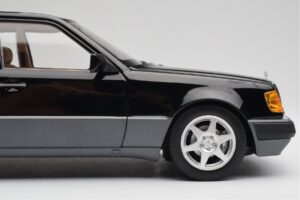 Mercedes 500E W124 Schwarz Limitierte Auflage Norev 1:18 183949 Druckguss — Bild 8 von 12