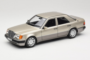 Mercedes 500E W124 Smoke Silver Händler Edition Norev 1:18 B66040724 Druckguss