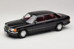 Mercedes 560 SEL W126 Schwarz Mit Rotem Innenraum Norev 1:18 183788 Druckguss