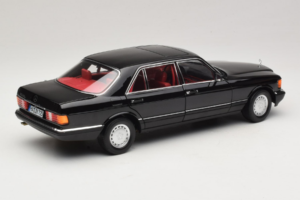 Mercedes 560 SEL W126 Schwarz Mit Rotem Innenraum Norev 1:18 183788 Druckguss — Bild 5 von 8