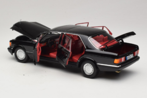 Mercedes 560 SEL W126 Schwarz Mit Rotem Innenraum Norev 1:18 183788 Druckguss — Bild 7 von 8