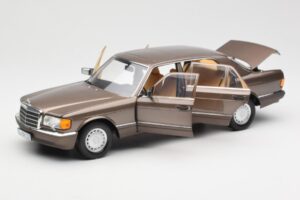 Mercedes 560 SEL W126 Impala Braun Händler Edition Norev 1:18 B66040646 Druckguss — Bild 2 von 8