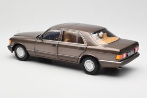 Mercedes 560 SEL W126 Impala Braun Händler Edition Norev 1:18 B66040646 Druckguss — Bild 7 von 8