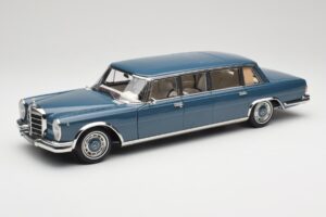 Mercedes 600 Pullman W100 Blau NZG 1:18 B66040707 Druckguss