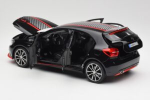 Mercedes A-Class W176 AMG Schwarz Norev 1:18 183596 Druckguss — Bild 5 von 8