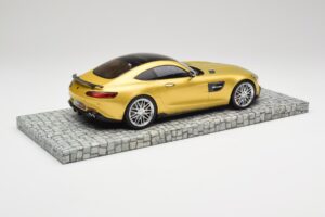 Mercedes Brabus AMG GT S C190 600 Desert Gold Minichamps 1:18 107032522 Druckguss — Bild 2 von 6