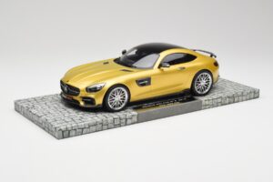 Mercedes Brabus AMG GT S C190 600 Desert Gold Minichamps 1:18 107032522 Druckguss