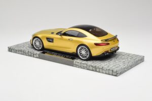 Mercedes Brabus AMG GT S C190 600 Desert Gold Minichamps 1:18 107032522 Druckguss — Bild 5 von 6