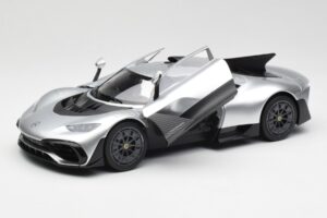Mercedes AMG One Hightech Silber NZG 1:18 B66961043 Druckguss — Bild 2 von 8