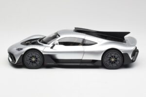 Mercedes AMG One Hightech Silber NZG 1:18 B66961043 Druckguss — Bild 4 von 8