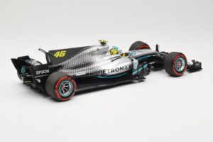Mercedes AMG Petronas W08 V. Rossi Ride Swap Valencia December 2019 Minichamps 1:18 110191746 Druckguss — Bild 2 von 6