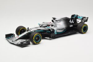 Mercedes AMG Petronas W10 #44 L. Hamilton F1 World Champion Dealer Edition 2019 Minichamps 1:18 B66960567 Druckguss