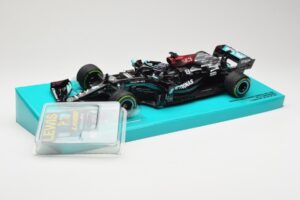 Mercedes AMG Petronas W12 E Performance #44 L. Hamilton Russian GP 2021 Minichamps 1:18 113211544 Druckguss — Bild 2 von 6