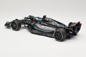 Mercedes AMG Petronas W14 E Performance #63 G. Russell Australian GP 2023 Minichamps 1:18 110230363 Druckguss — Bild 5 von 6