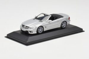 Mercedes AMG SL63 R230 Silber Minichamps 1:43 B66960018-R Druckguss — Bild 2 von 4