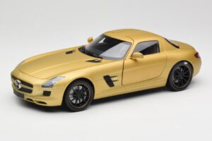 Mercedes AMG SLS C197 Gold Minichamps 1:18 100039024 Druckguss