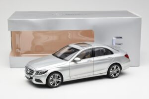 Mercedes C-Class W205 Iridium Silber Metallic Norev 1:18 B66960253 Druckguss — Bild 8 von 8
