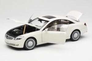 Mercedes CL500 C216 Calcit Weiß AUTOart 1:18 B66962341 Druckguss — Bild 2 von 8