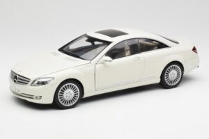 Mercedes CL500 C216 Calcit Weiß AUTOart 1:18 B66962341 Druckguss