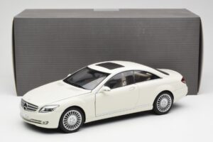 Mercedes CL500 C216 Calcit Weiß AUTOart 1:18 B66962341 Druckguss — Bild 8 von 8