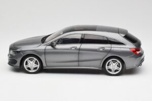 Mercedes CLA C117 Mountain Grau Norev 1:18 B66960351 Druckguss — Bild 4 von 8