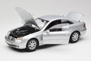 Mercedes CLK 500 C209 Silber Kyosho 1:18 B66962144 Druckguss — Bild 2 von 8