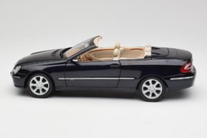 Mercedes CLK 500 W209 Cabriolet Dunkelblau Metallic Kyosho 1:18 B66962174 Druckguss — Bild 5 von 9