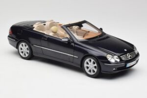 Mercedes CLK 500 W209 Cabriolet Dunkelblau Metallic Kyosho 1:18 B66962174 Druckguss — Bild 7 von 9