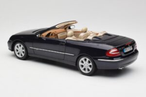 Mercedes CLK 500 W209 Cabriolet Dunkelblau Metallic Kyosho 1:18 B66962174 Druckguss — Bild 8 von 9