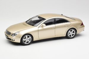 Mercedes CLS C219 Hell Beige Gold Kyosho 1:18 08401LBE Druckguss
