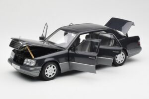 Mercedes E320 W124 Nautik Blau Metallic Dealer Edition AUTOart 1:18 B66040508 Druckguss — Bild 2 von 8