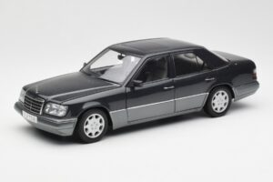 Mercedes E320 W124 Nautik Blau Metallic Dealer Edition AUTOart 1:18 B66040508 Druckguss