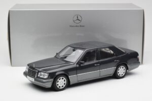 Mercedes E320 W124 Nautik Blau Metallic Dealer Edition AUTOart 1:18 B66040508 Druckguss — Bild 8 von 8