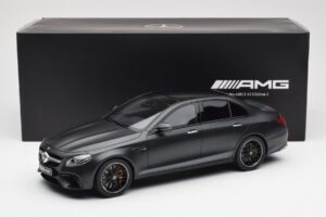 Mercedes AMG E63 S W213 Edition 1 Night Schwarz GT Spirit 1:18 B66963111 Resin — Bild 6 von 6