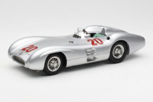Mercedes W196 Streamliner #20 K. Kling French GP 1954 CMC 1:18 M-128B Druckguss