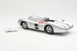 Mercedes W196 Streamliner #20 K. Kling French GP 1954 CMC 1:18 M-128B Druckguss — Bild 5 von 6